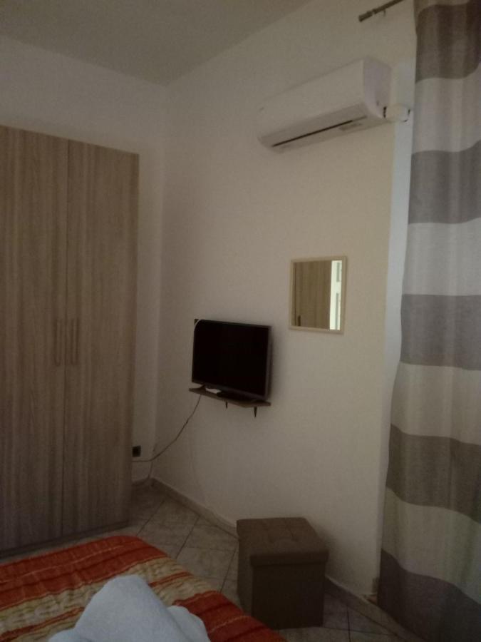 Ospitalita Barocca Room Vida Noto Bagian luar foto